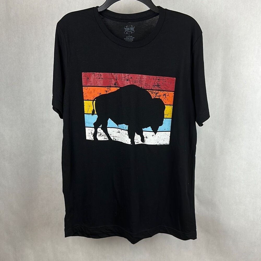 NWT Texas True Threads Shadowed Buffalo Short Sleeve T-Shirt Black Stripe Silhou